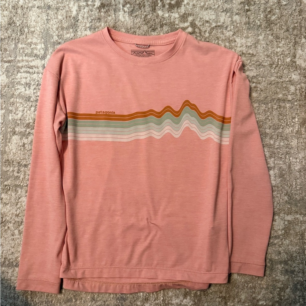 Patagonia Coral Pink Logo Long Sleeve Tee size S 7/8